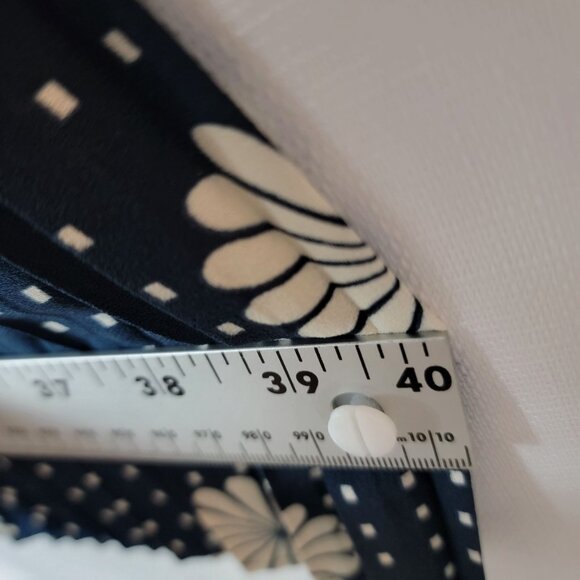 ModCloth Womens Skirt Sz 4X Midi Pleated Stretch Waist Pull On Plus Navy Beige - Picture 6 of 9